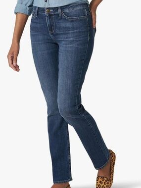 Lee Legendary Mid Rise straight leg jeans in Seattle
